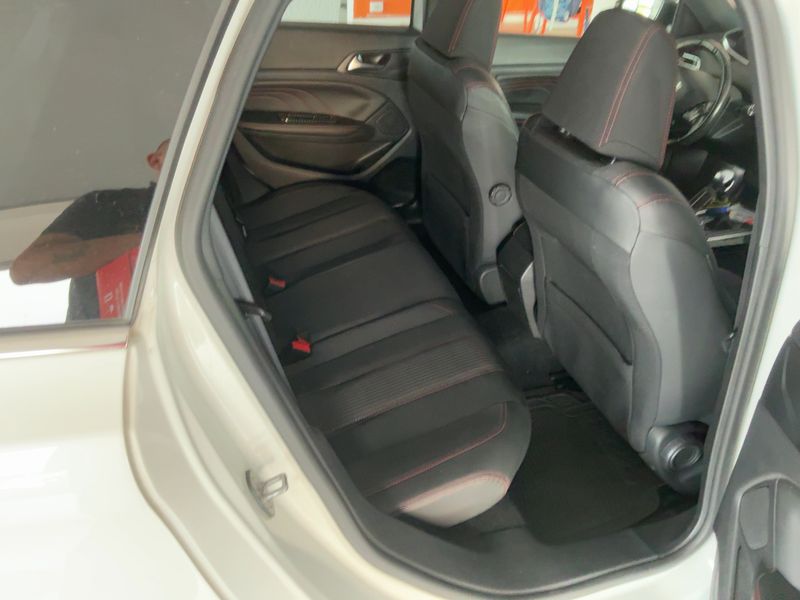 Peugeot 308 1.6 Blue-HDi GT Line 2016 – снимка 19