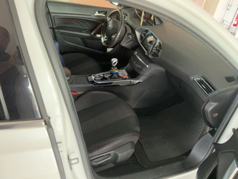 Peugeot 308 1.6 Blue-HDi GT Line 2016 – снимка 16