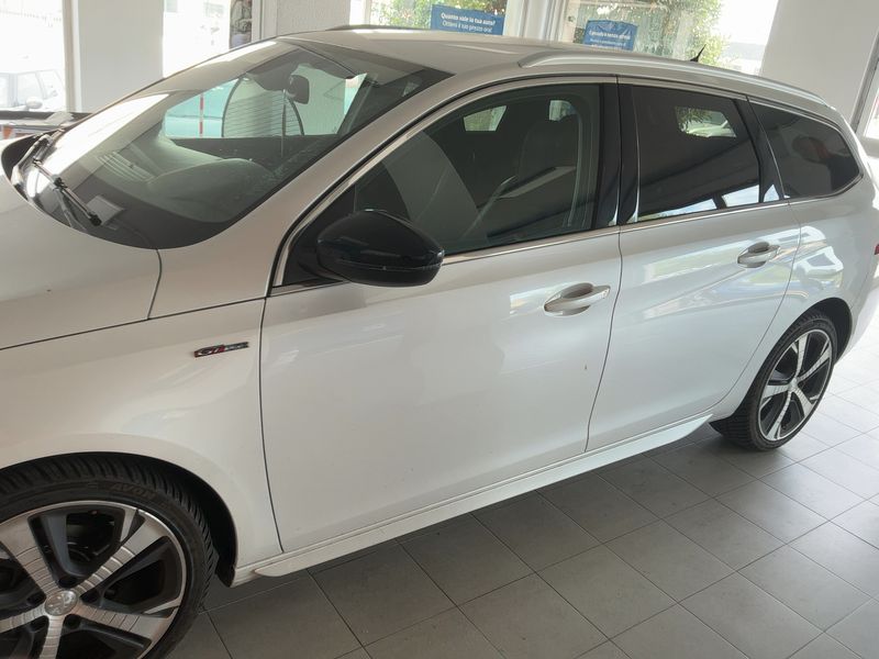 Peugeot 308 1.6 Blue-HDi GT Line 2016 – снимка 4