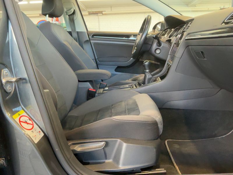 Volkswagen Golf VII 1.5 TSI ACT Highline BlueMotion Tech 2017 – снимка 16