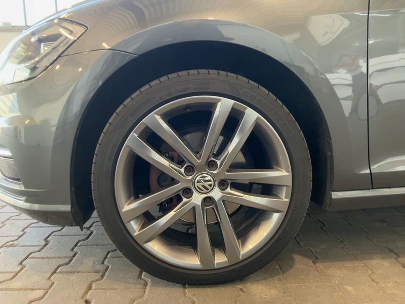Volkswagen Golf VII 1.5 TSI ACT Highline BlueMotion Tech 2017 – снимка 3