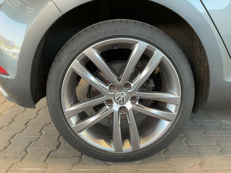 Volkswagen Golf VII 1.5 TSI ACT Highline BlueMotion Tech 2017 – снимка 9