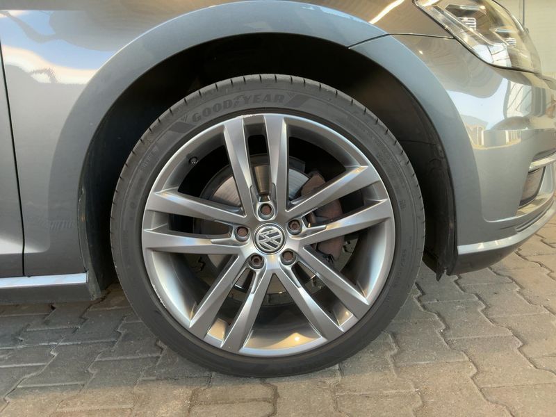 Volkswagen Golf VII 1.5 TSI ACT Highline BlueMotion Tech 2017 – снимка 11