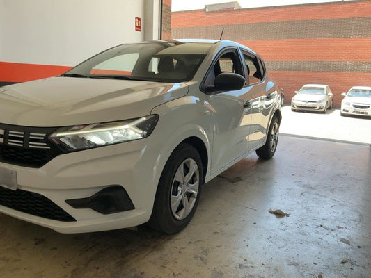 Dacia Sandero 1.0 TCe LPG Essential 2024 – снимка 2