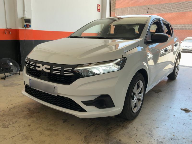 Dacia Sandero 1.0 TCe LPG Essential 2024 – снимка 1