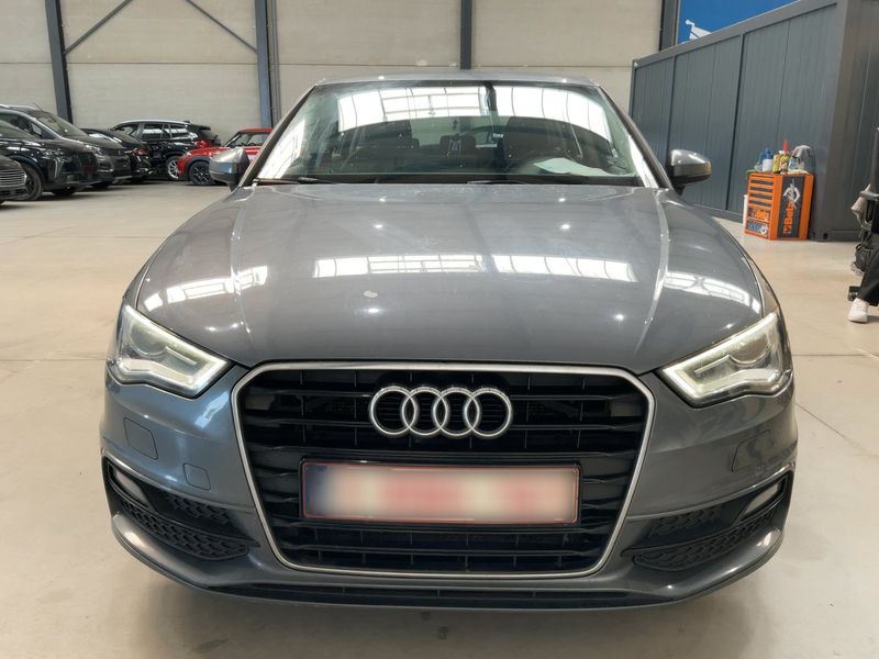 Audi A3 Sportback 1.6 TDI Ambition 2016 – снимка 14