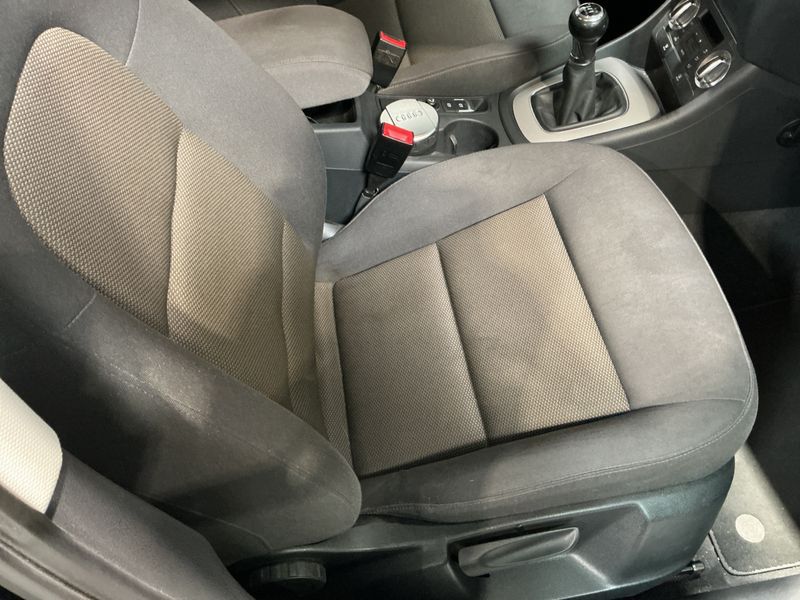 Audi Q3 2.0 TDI 2014 – снимка 33