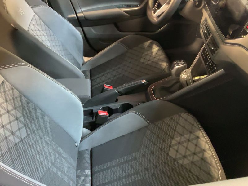 Volkswagen Polo 1.0 TSI R-Line 2022 – снимка 17