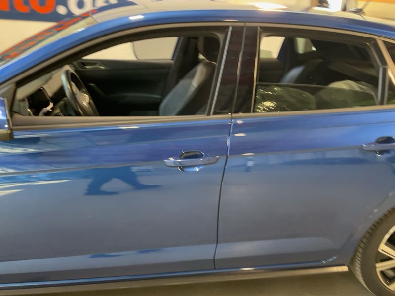 Volkswagen Polo 1.0 TSI R-Line 2022 – снимка 4