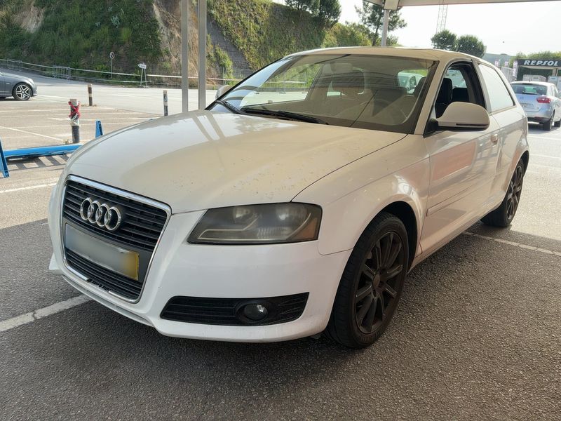 Audi A3 1.6 TDI Attraction 2010 – снимка 1