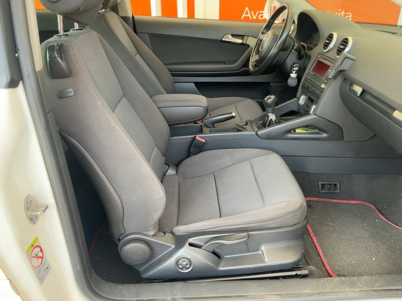 Audi A3 1.6 TDI Attraction 2010 – снимка 16