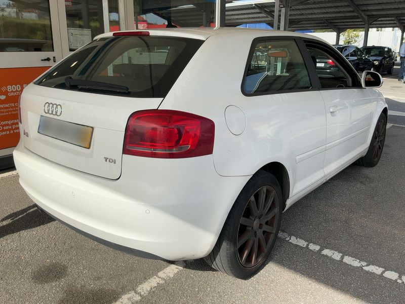 Audi A3 1.6 TDI Attraction 2010 – снимка 8