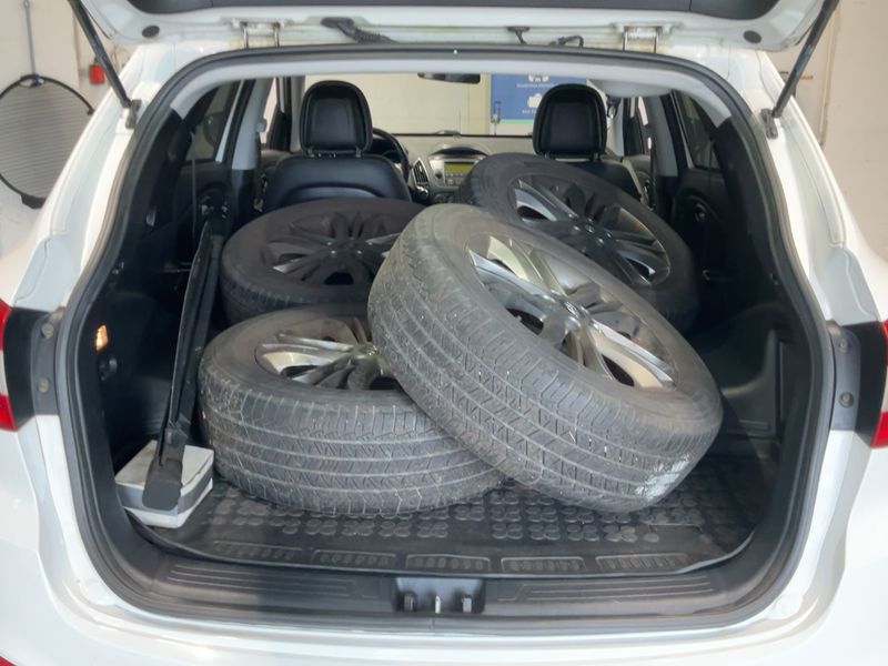 Hyundai ix35 2.0 GDI Trend AWD 2014 – снимка 16