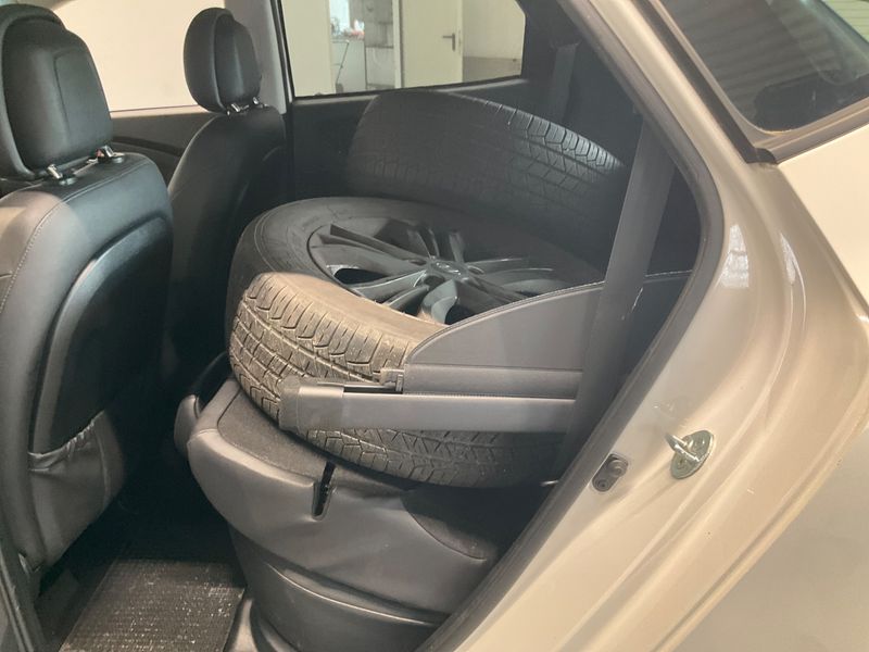 Hyundai ix35 2.0 GDI Trend AWD 2014 – снимка 23