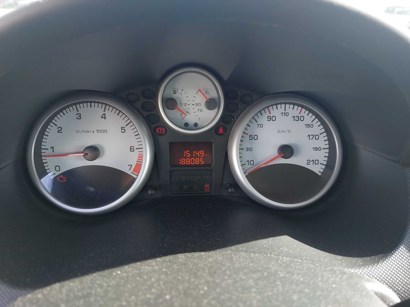 Peugeot 206+ 1.4 Urban Move 2011 – снимка 45