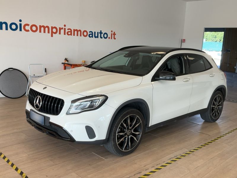 Mercedes-Benz GLA-Klasse GLA 200 d Sport 2017 – снимка 2
