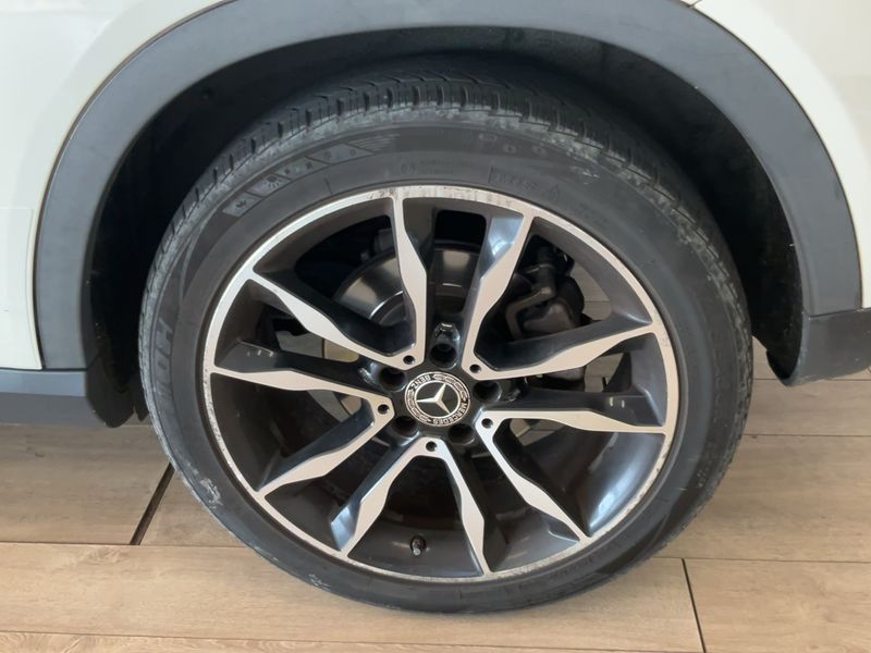 Mercedes-Benz GLA-Klasse GLA 200 d Sport 2017 – снимка 5