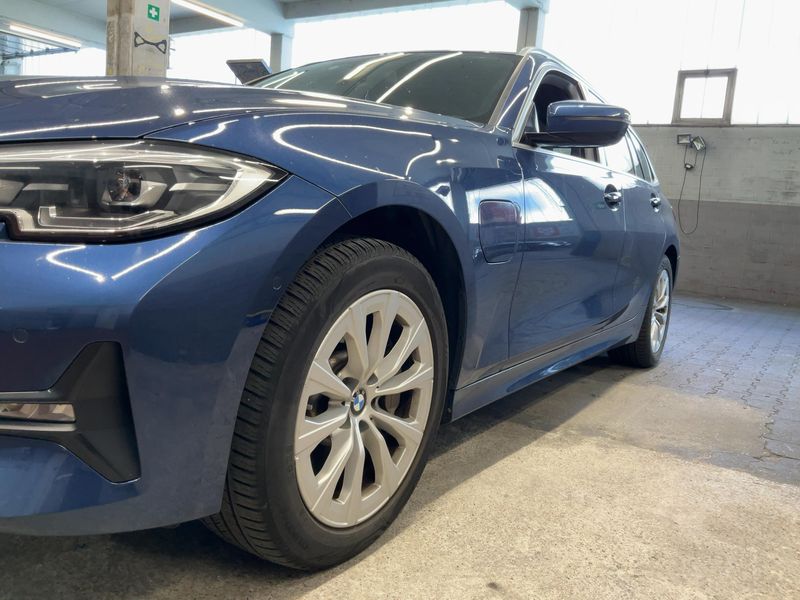 BMW 3er 330e Advantage 2021 – снимка 2