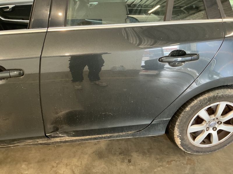 Volvo V60 1.6 D Momentum 2013 – снимка 30