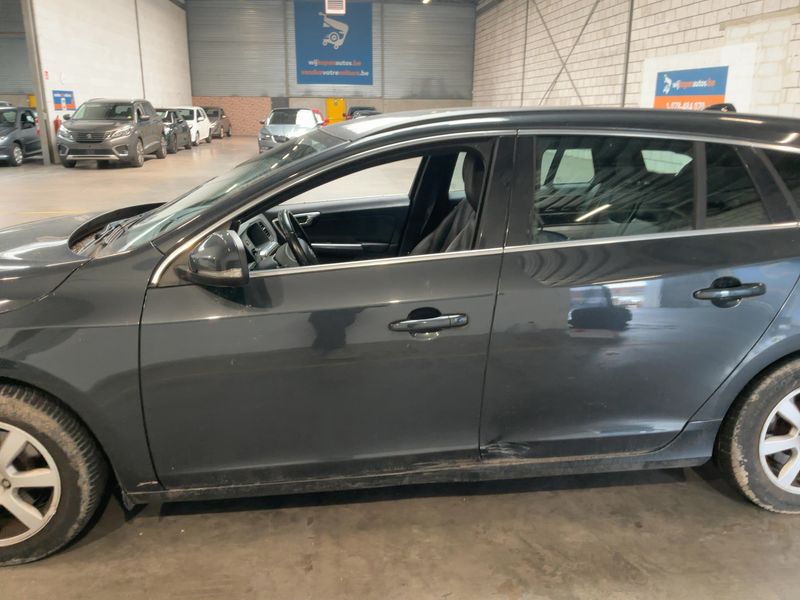 Volvo V60 1.6 D Momentum 2013 – снимка 4