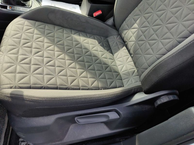 Volkswagen Tiguan 2.0 TDI Life Plus 2023 – снимка 26