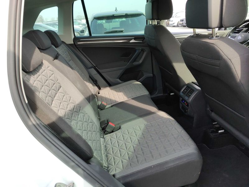 Volkswagen Tiguan 2.0 TDI Life Plus 2023 – снимка 14