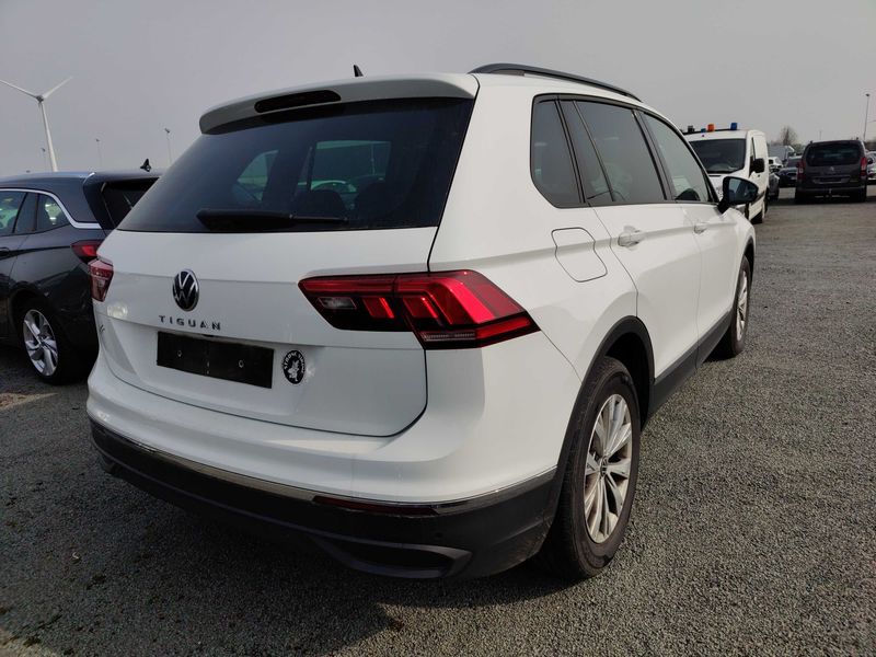 Volkswagen Tiguan 2.0 TDI Life Plus 2023 – снимка 5