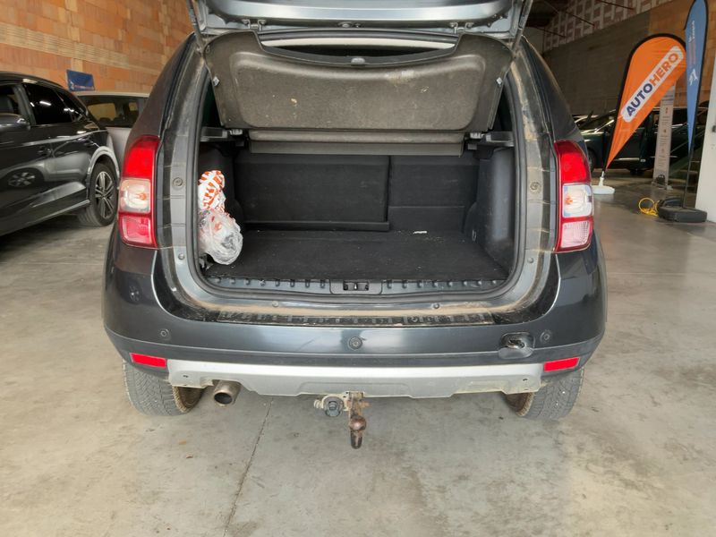 Dacia Duster 1.5 dCi Prestige 4x4 2014 – снимка 15