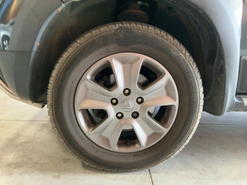 Dacia Duster 1.5 dCi Prestige 4x4 2014 – снимка 3