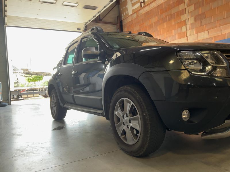 Dacia Duster 1.5 dCi Prestige 4x4 2014 – снимка 12