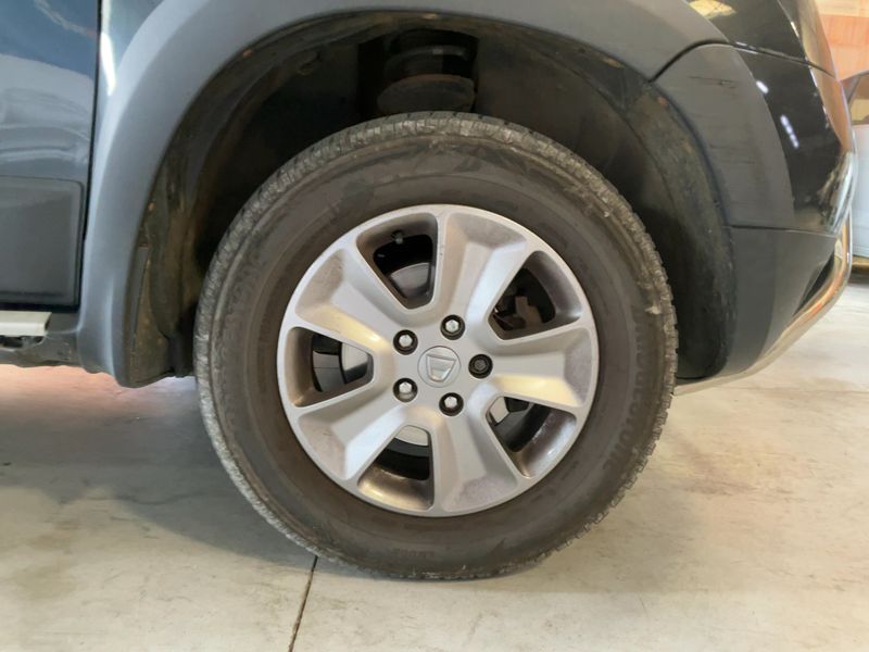 Dacia Duster 1.5 dCi Prestige 4x4 2014 – снимка 11