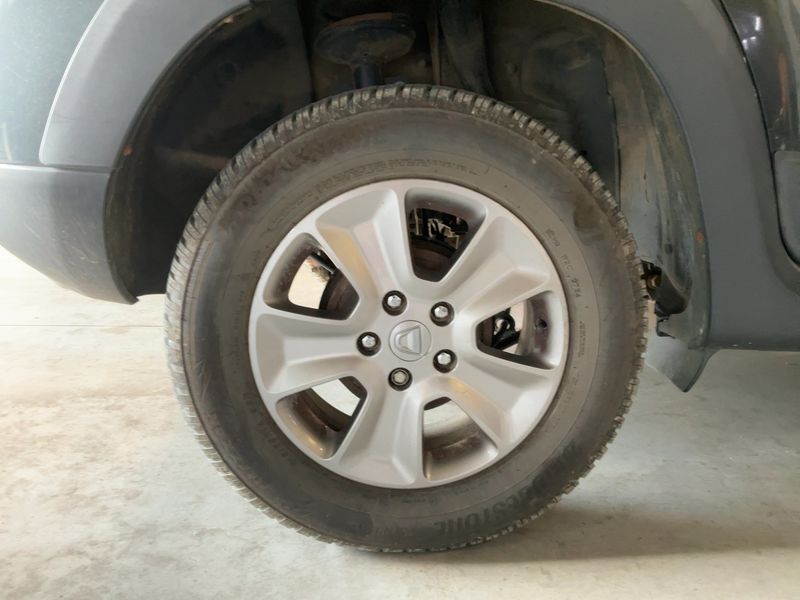 Dacia Duster 1.5 dCi Prestige 4x4 2014 – снимка 9