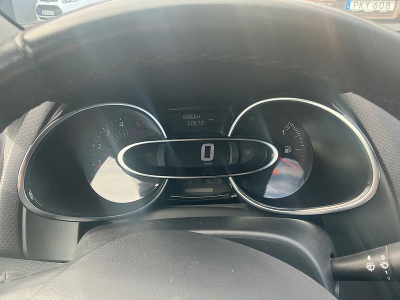 Renault Clio 1.5 dCi Intens 2016 – снимка 19