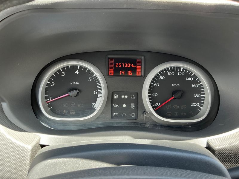 Dacia Duster 1.5 dCi Ambiance 4x2 2013 – снимка 4