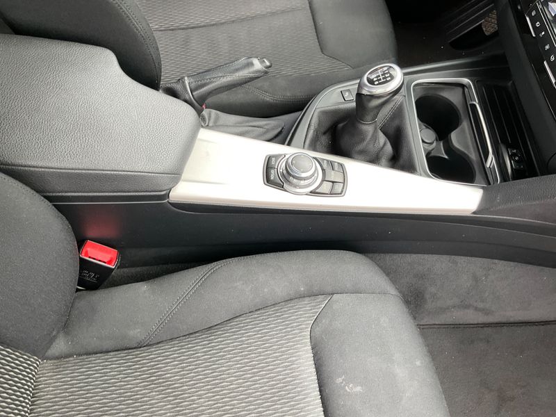 BMW 3er 318d Advantage 2016 – снимка 32