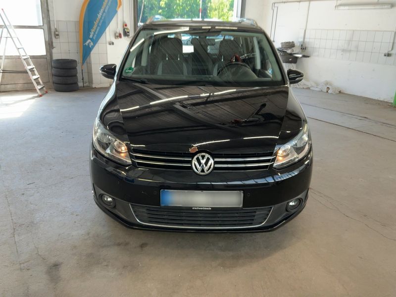 Volkswagen Touran 1.6 TDI Life 2013 – снимка 14