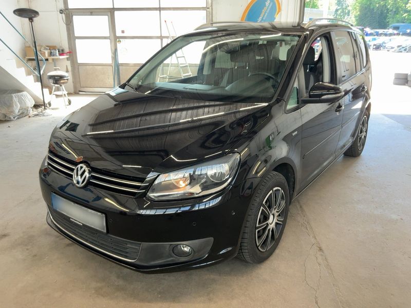 Volkswagen Touran 1.6 TDI Life 2013 – снимка 1