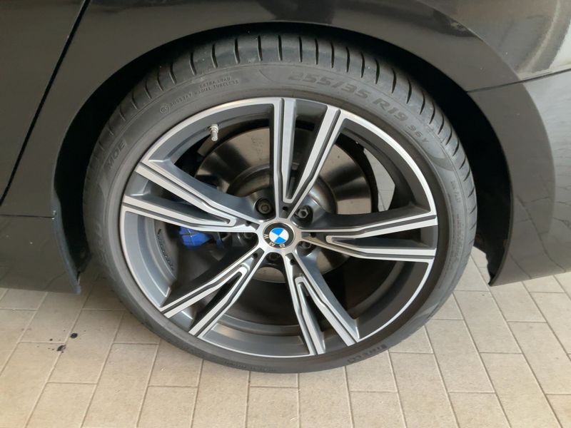 BMW 3er 330d xDrive M Sport 2020 – снимка 5