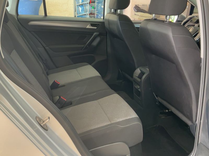 Volkswagen Golf VII Sportsvan 1.6 TDI Trendline BlueMotion Tech 2016 – снимка 19