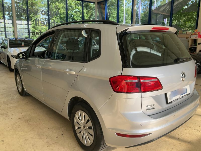 Volkswagen Golf VII Sportsvan 1.6 TDI Trendline BlueMotion Tech 2016 – снимка 6