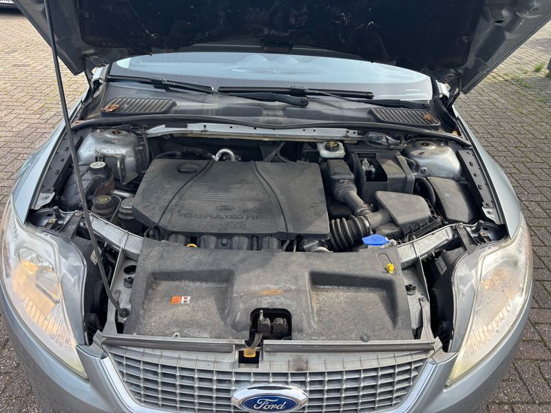 Ford Mondeo 2.0 Titanium 2010 – снимка 8