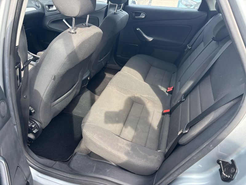 Ford Mondeo 2.0 Titanium 2010 – снимка 14