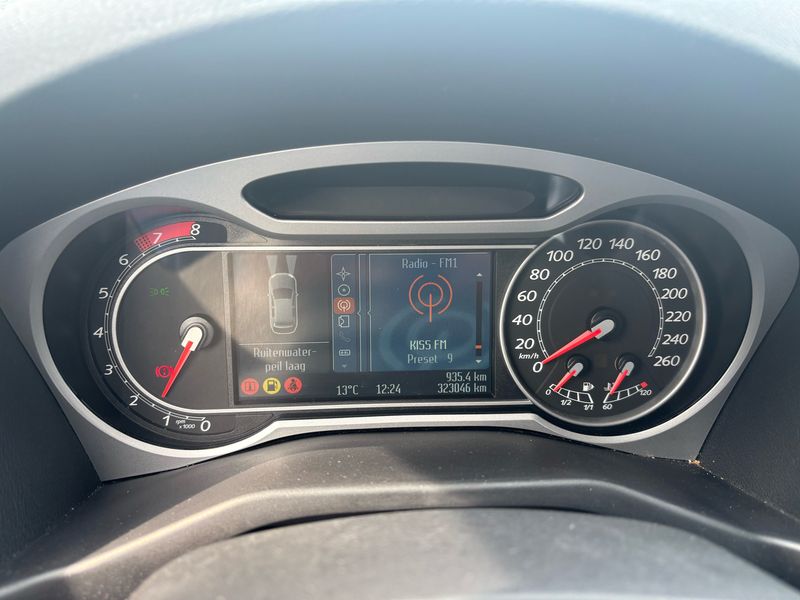 Ford Mondeo 2.0 Titanium 2010 – снимка 12