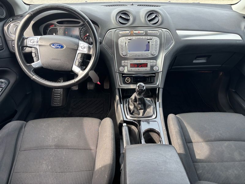 Ford Mondeo 2.0 Titanium 2010 – снимка 11