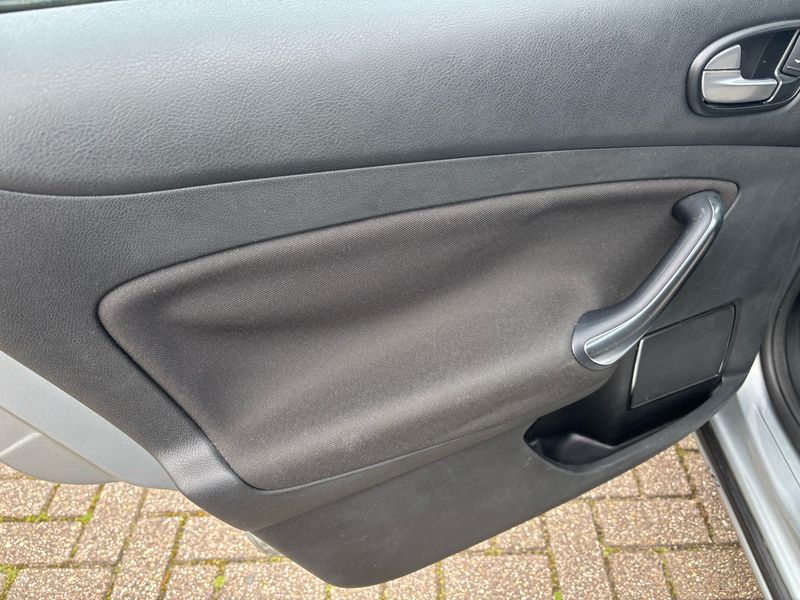 Ford Mondeo 2.0 Titanium 2010 – снимка 26