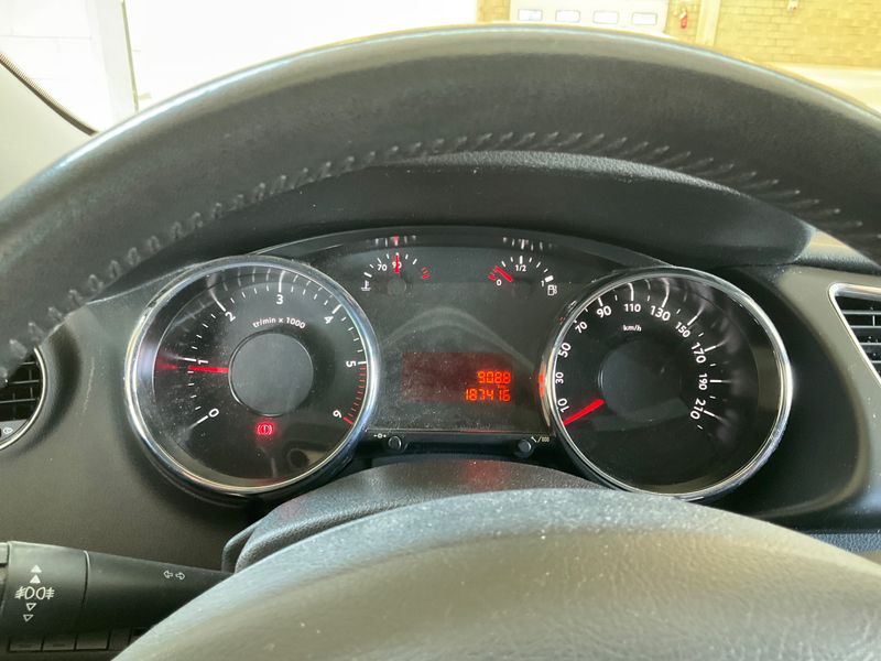 Peugeot 3008 1.6 HDi Active 2014 – снимка 4
