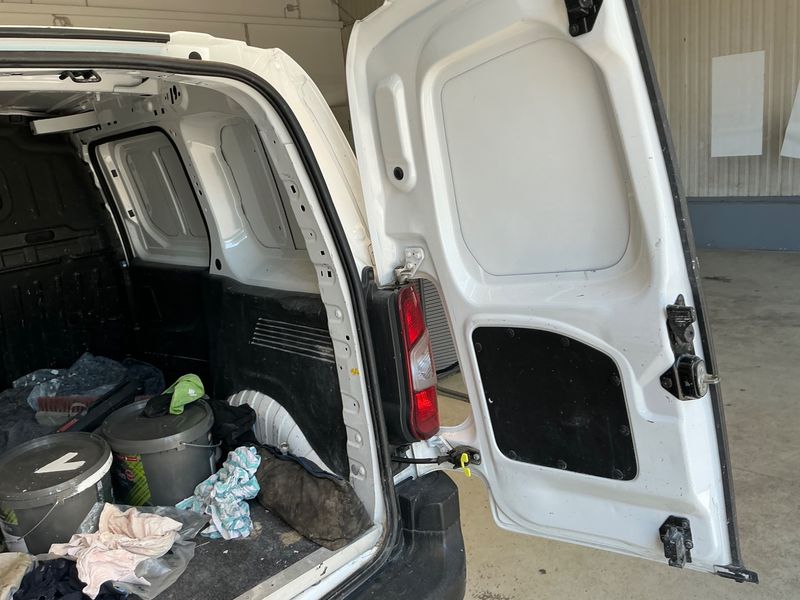Citroen Berlingo 1.6 Blue-HDi Driver M 2019 – снимка 24