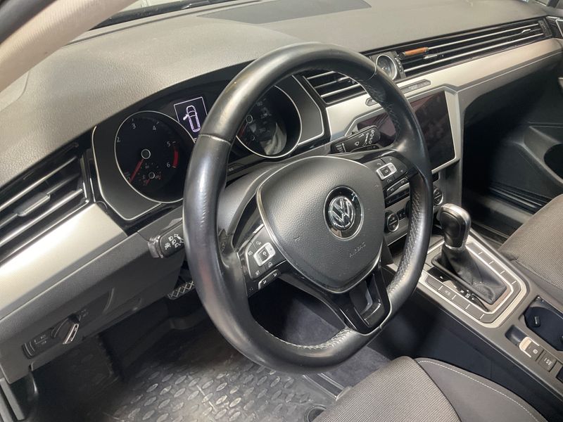 Volkswagen Passat 2.0 TDI Comfortline BlueMotion Tech 2018 – снимка 23