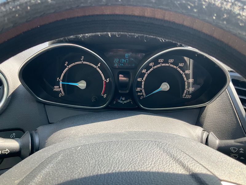 Ford Fiesta 1.5 TDCi SYNC Edition 2015 – снимка 4