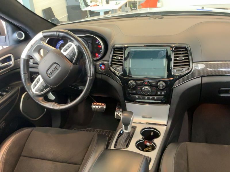 Jeep Grand Cherokee 6.2 V8 Trailhawk 2018 – снимка 17
